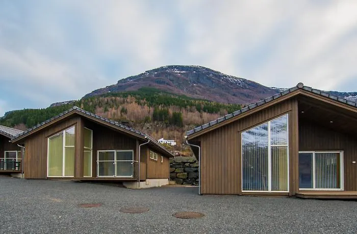 Lofthus Camping 홀리데이파크 *